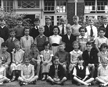 1959 Middleton Class Photo BACK ROW: 1 Kevin Stilborn, 2 Dale Gibson, 3 ? Bannister, 4 Gavin Lee, 5 John Lees?, 6 Trevor Hollingworth, 7 David Parrot, 8 Steven O'Connor 3rd ROW: 1...