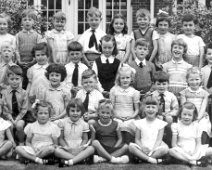 1958 07 Middleton Class Photo BACK ROW: 1 Anthony Critchley, 2 Ruth Jaeckel, 3 Phillipe Berthier, 4 Janet Isaacs, 5 John Bennett, 6 dk, 7 Roy Hollingworth, 9 William Burroughs, 10 dk 3rd...
