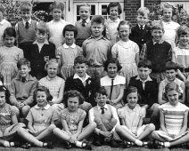 1958 Middleton Class Photo 1958 Can you fill in the missing names please? BACK ROW: 1. John Simpson, 2. Josephine Douglas, 3.boy, 4. Ann Lyman, 5. Robert Holbrook, 6. Penelope Wooley, 7.Barrie...