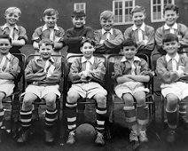 1952 - 53 Middleton Football Team BACK ROW (L to R): 1 dk, 2 Phillip Holmes, 3 Trevor Parkes, 4 dk, 5 Duncan Mitchell, 6 Gordon Harvey? FRONT ROW: 1 Melvin Hall, 2 John Sullivan, 3 Mark Scott, 4...