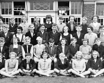 1950 Middleton Class Photo Names Please? BACK ROW (L to R): 1 2 3 3rd ROW: 2nd ROW: FRONT ROW :